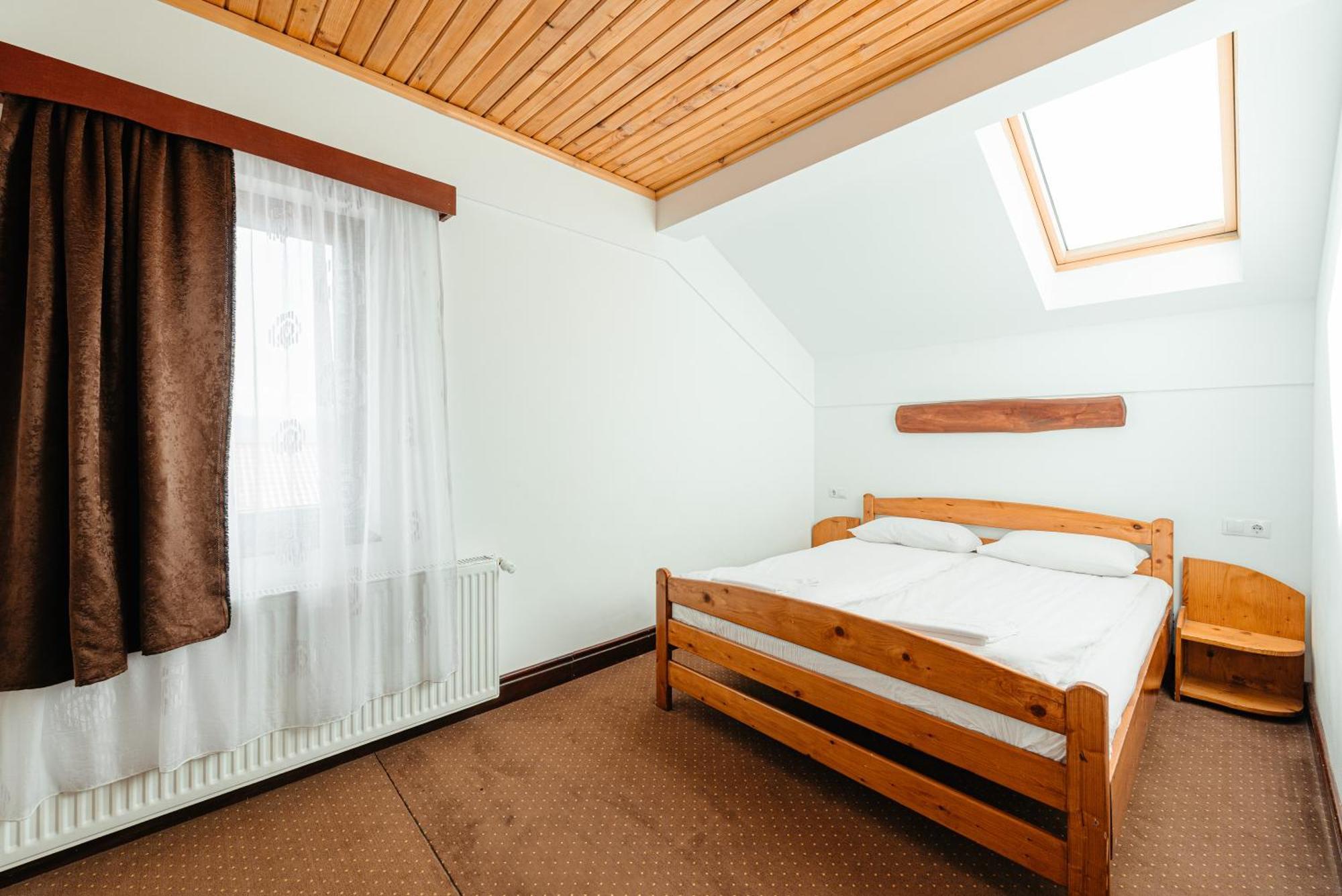 Complex Turistic Alpina Blazna Sant Hotel Exterior photo